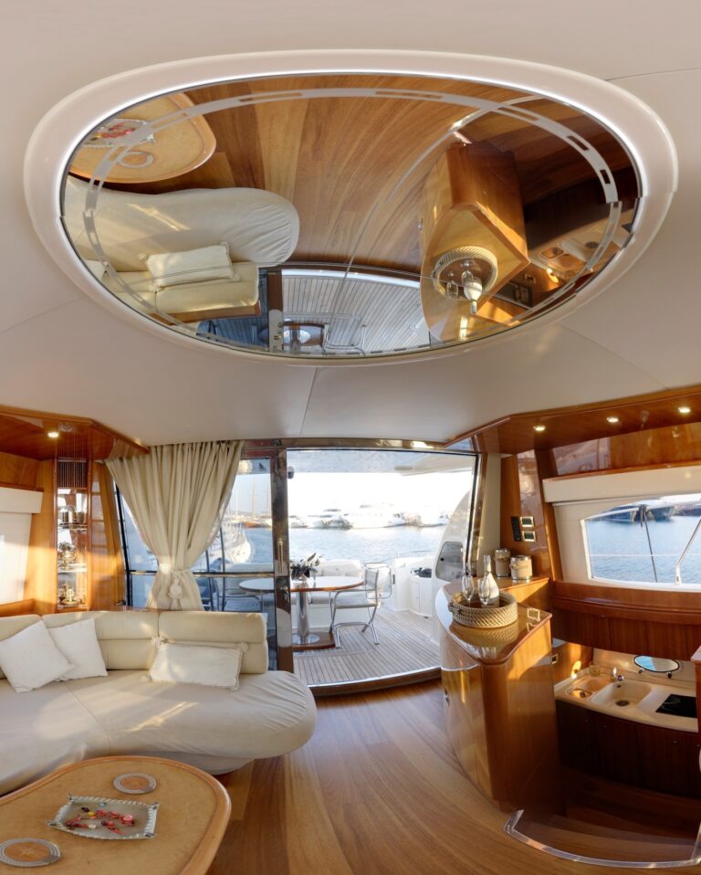 Saloon