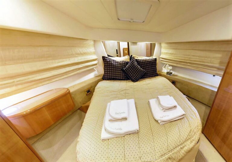 Double Cabin