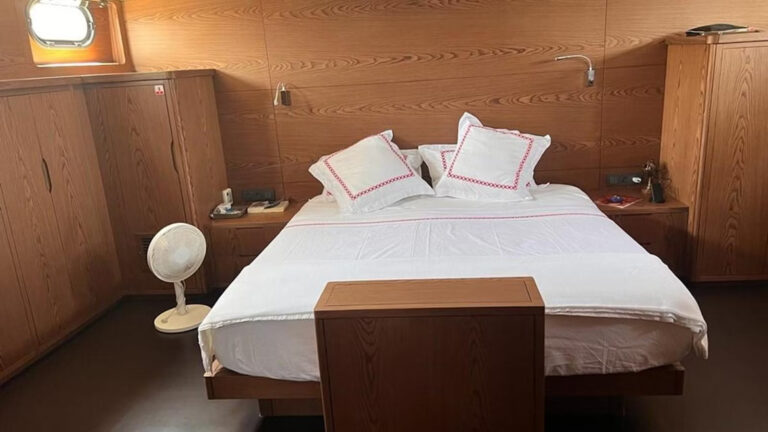 Double Guest Cabin