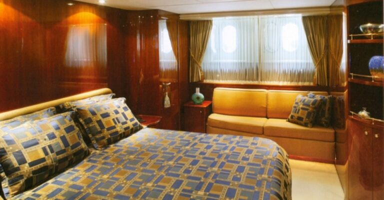 Double Cabin