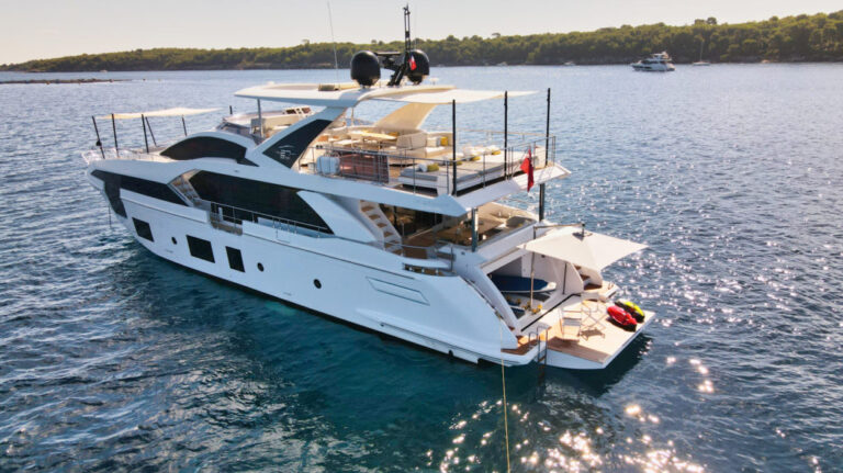 AZIMUT GRANDE