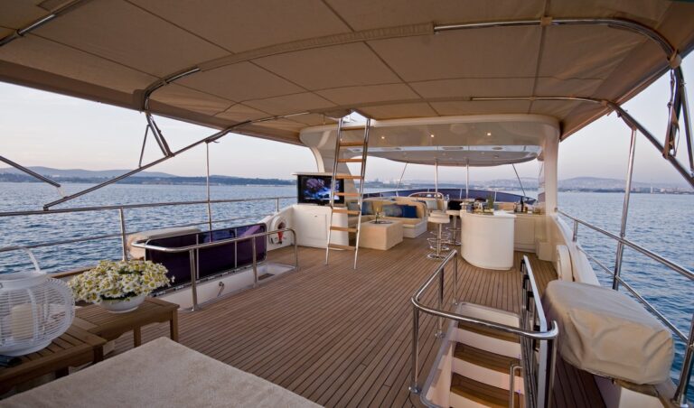 Flybridge