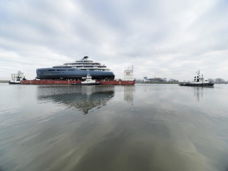 Abeking und Rasmussen AVIVA at launch