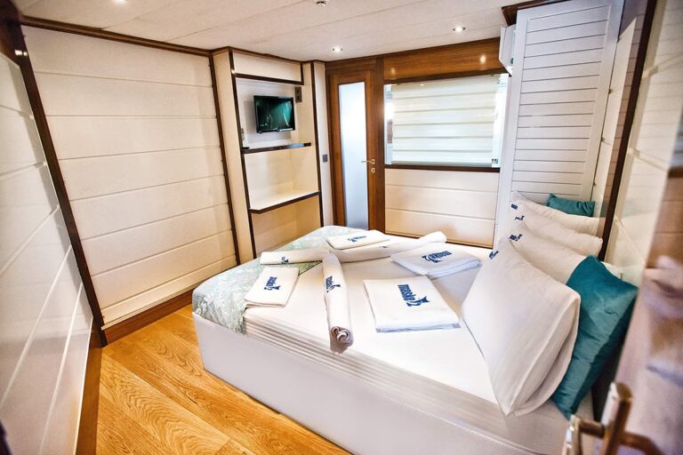 Acelya Cabin