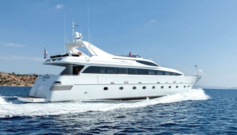 Admiral 32 - Sistership