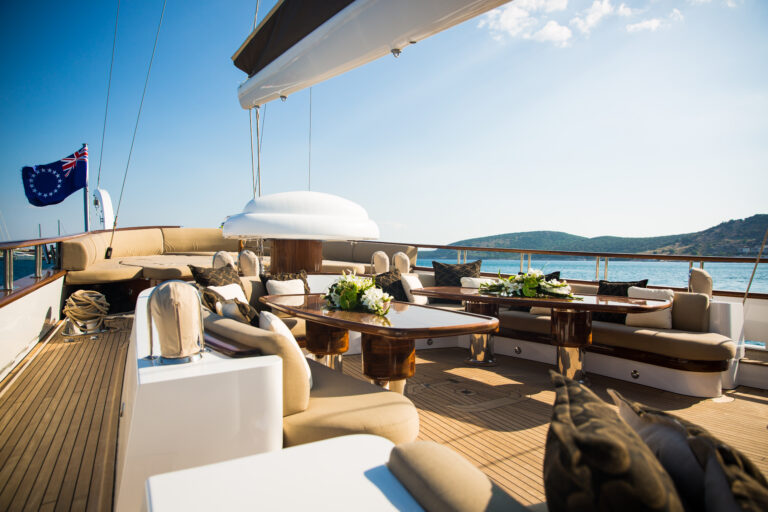 Aft Deck Social Areas