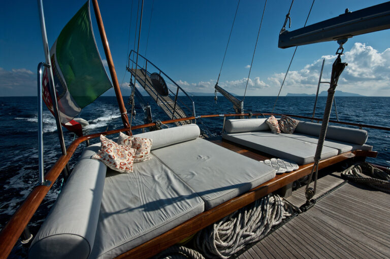 Aft Deck Sunpads