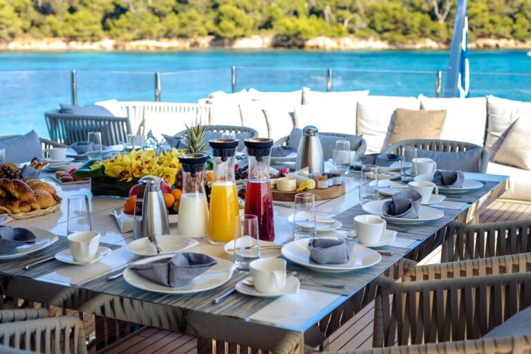 Al Fresco Breakfast