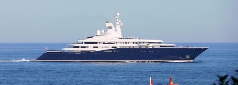 Al Mirqab Cruising