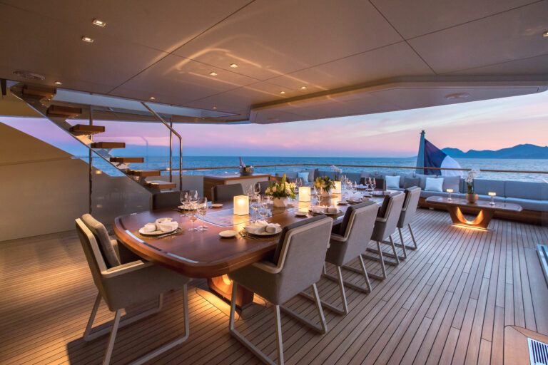 Al Fresco Dining At Sunset Aboard VERTIGE
