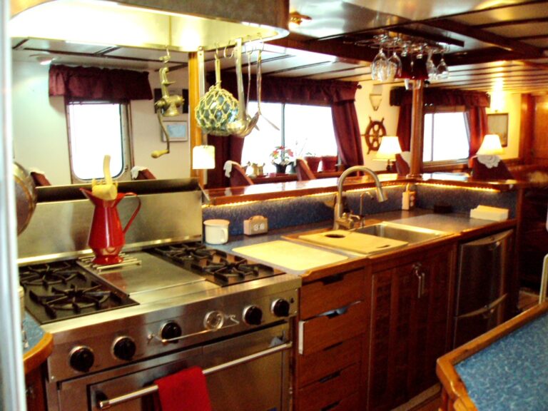 Alaska Pirates Pride (APP) - Galley