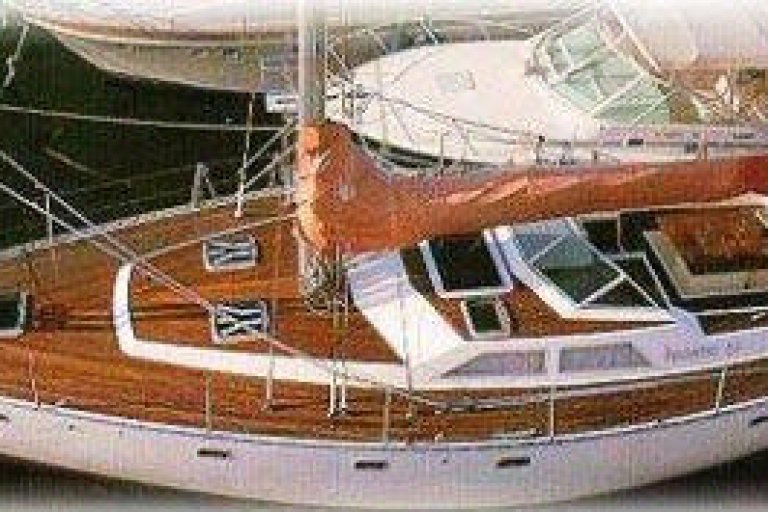 Alba IV Wavedancer