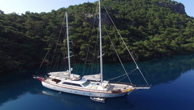 Alessandro Exterior
