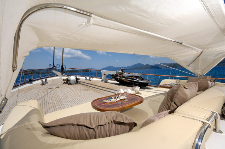 Alessandro Exterior - Sunbeds