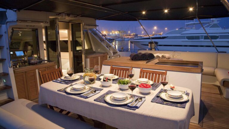 Alfresco Dining