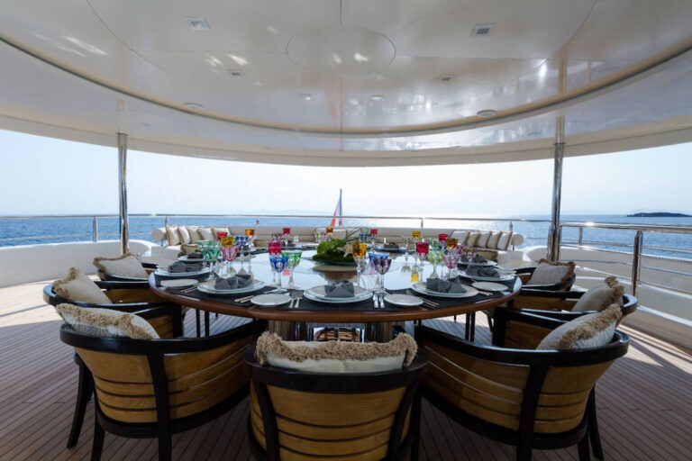 Alfresco Dining
