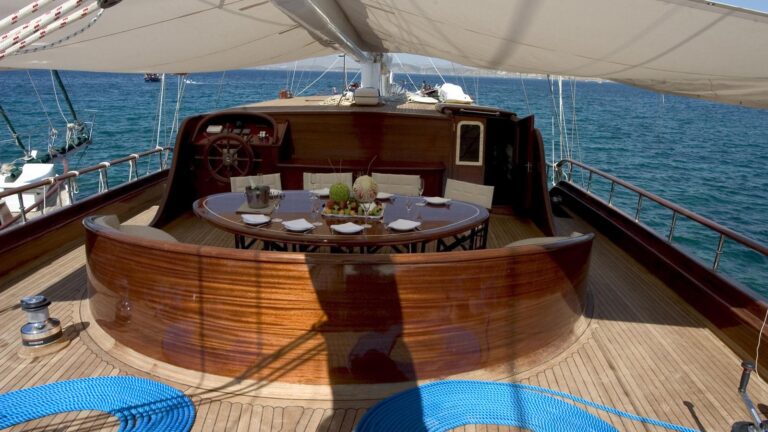 Alfresco Dining