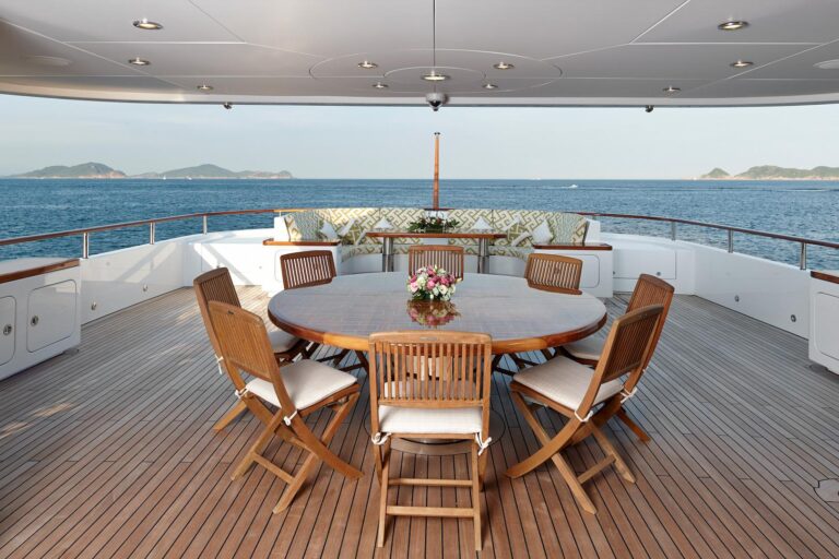 Alfresco Dining