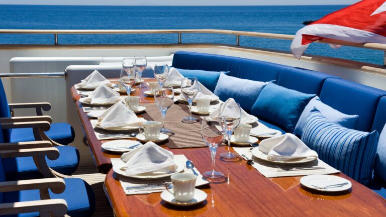 Alfresco Dining