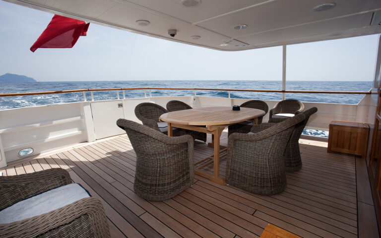 Alfresco Dining Aft Deck