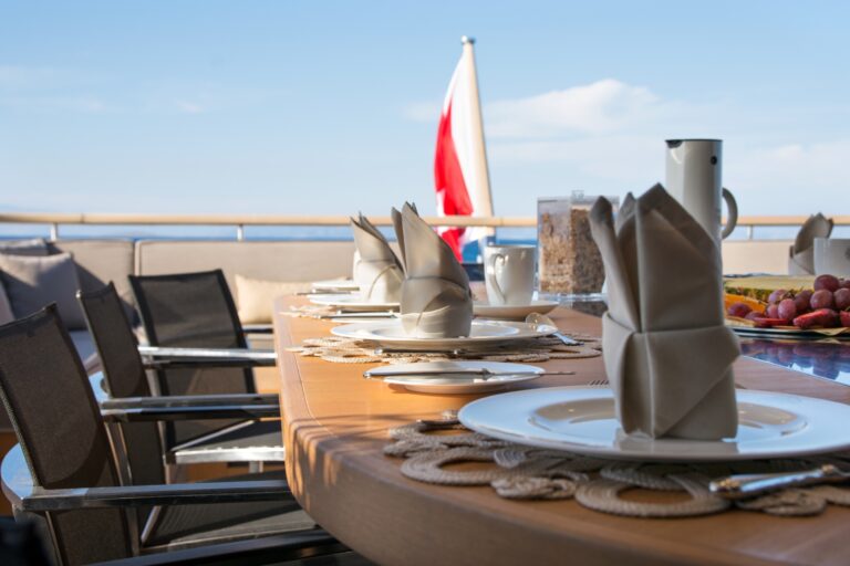 Alfresco Dining Details