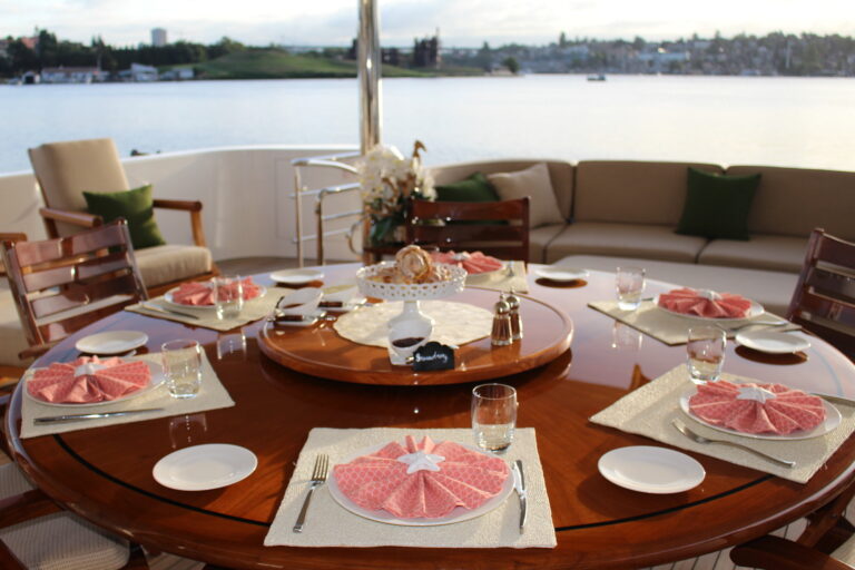 Alfresco Dining Main Deck Aft