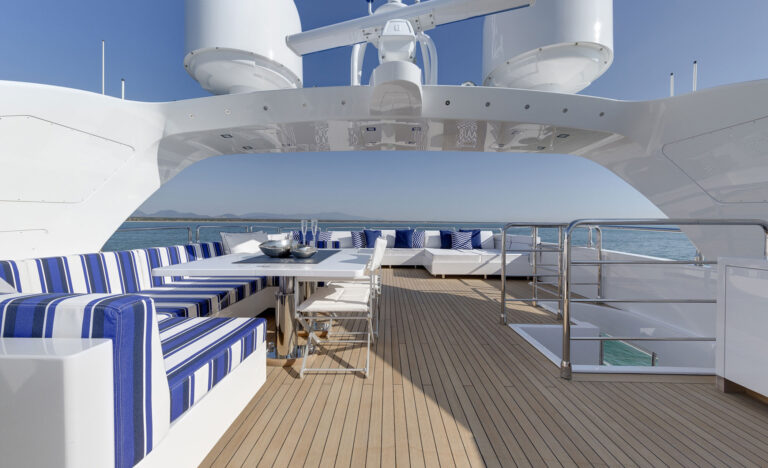 Alfresco Dining & Seating Area