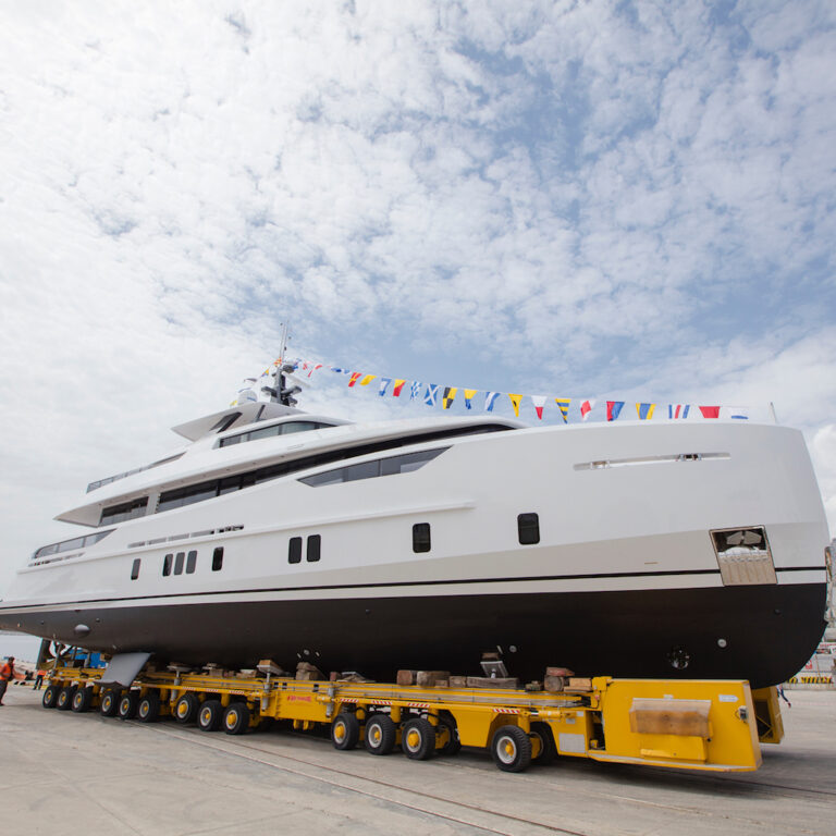 Alia Yachts - Motor Yacht Virgen Del Mar VI
