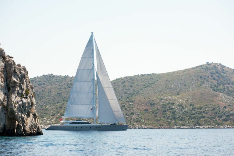 All About U 2 Yacht