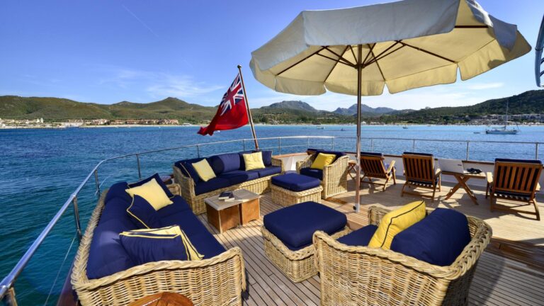 Ample Seating and Sunbathing