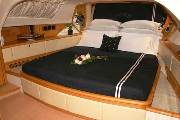 Angel GlowMaster Cabin
