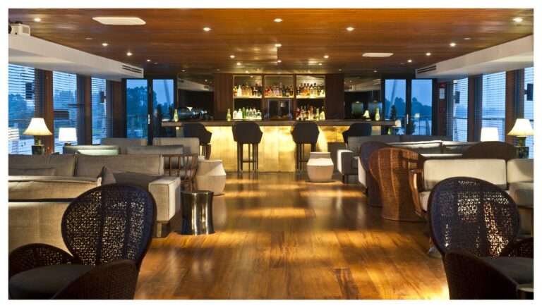 Aqua Mekong Indoor Lounge