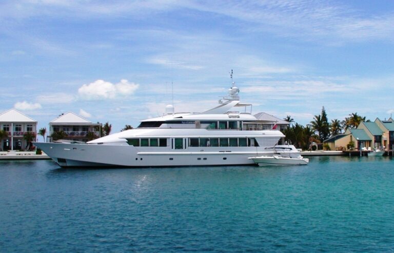 Aqualibrium -  In the Bahamas