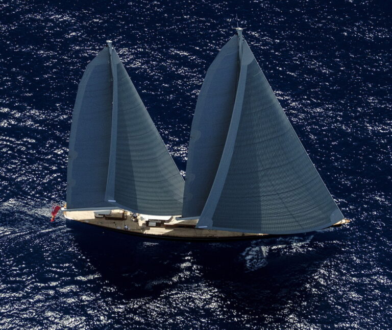 Aquarius Sailing Yacht