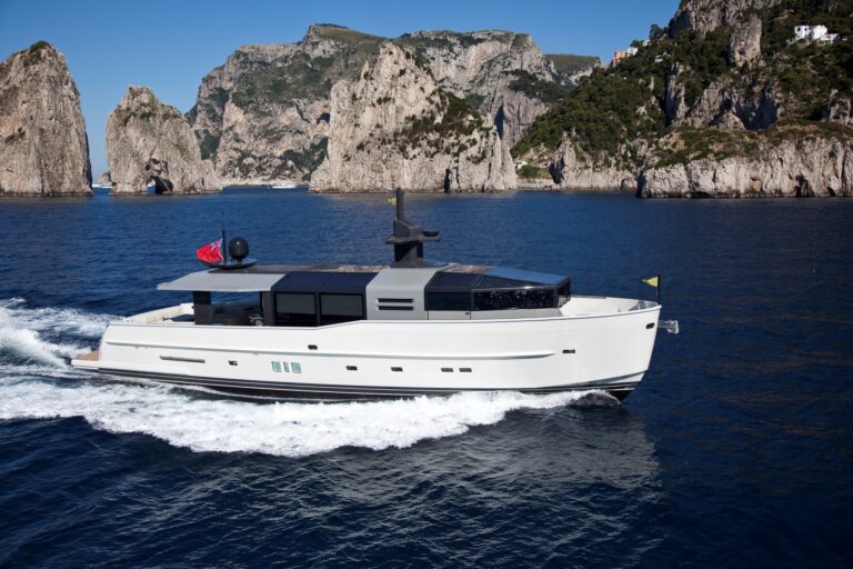 Arcadia 85 Exterior