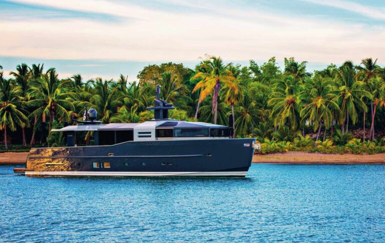 Arcadia 85 Luxury Yacht
