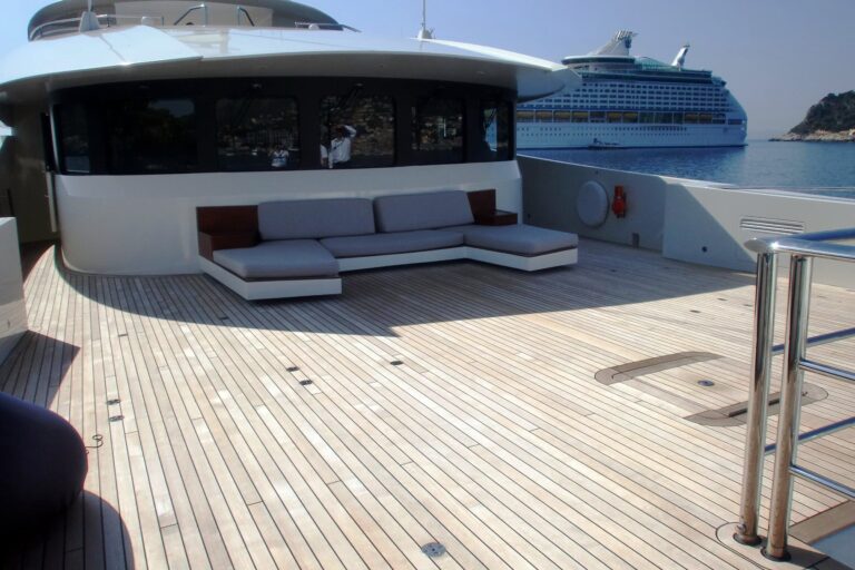 Arethusa - Deck Area