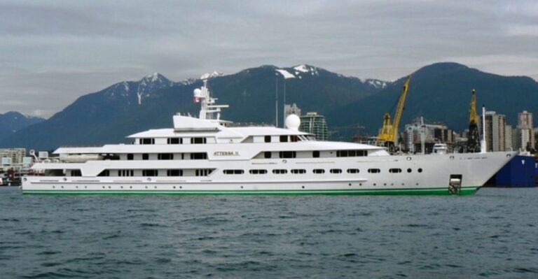 Attessa IV - Photo Credit Ray Von Rocks