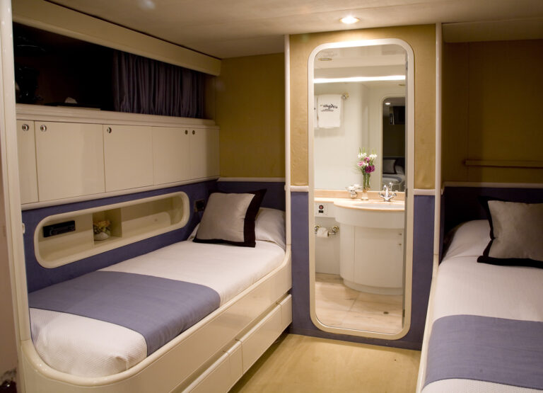 Avella - New Port Twin 07