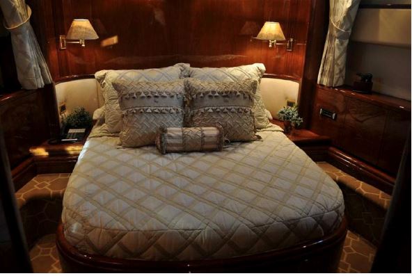 Azimut 80 GRACE - VIP Cabin