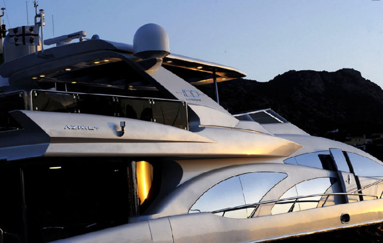 Azimut Leonardo 100 Exterior Detail