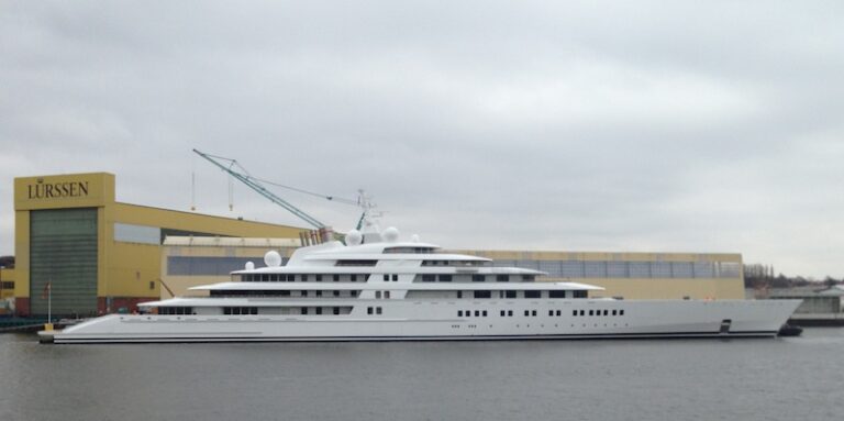 Azzam superyacht - Photo by Klaus Jordan
