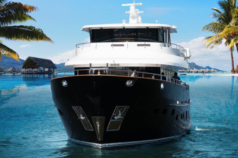 Charter yacht DESTINY