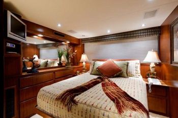 BAMA BREEZE -  VIP Cabin