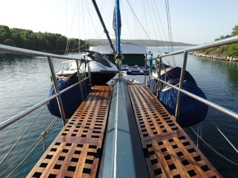 BARBA - Foredeck