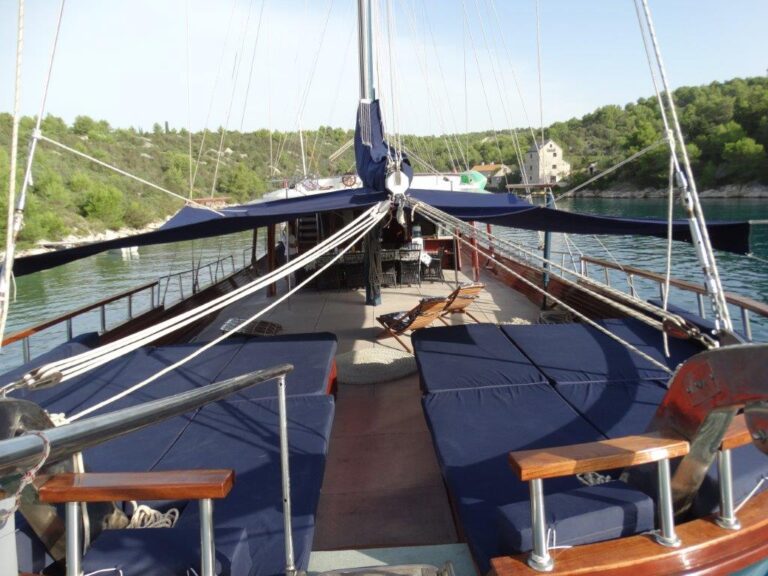 BARBA - Shaded deck