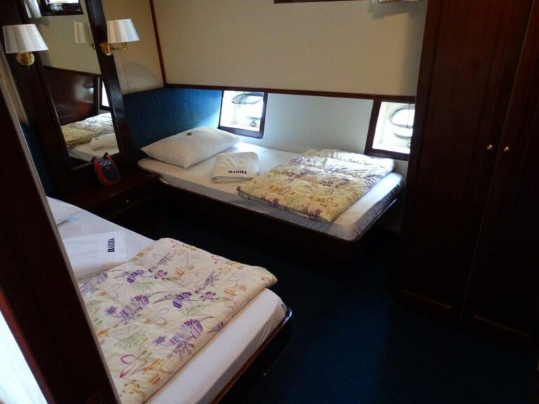 BARBA - Twin cabin