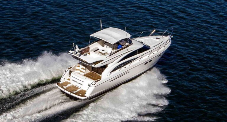 BATEAU 9 Running