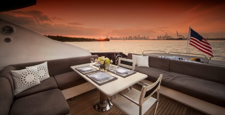 BG3 - Alfresco dining