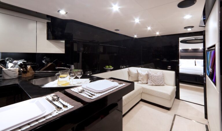 BG3 - Galley seating